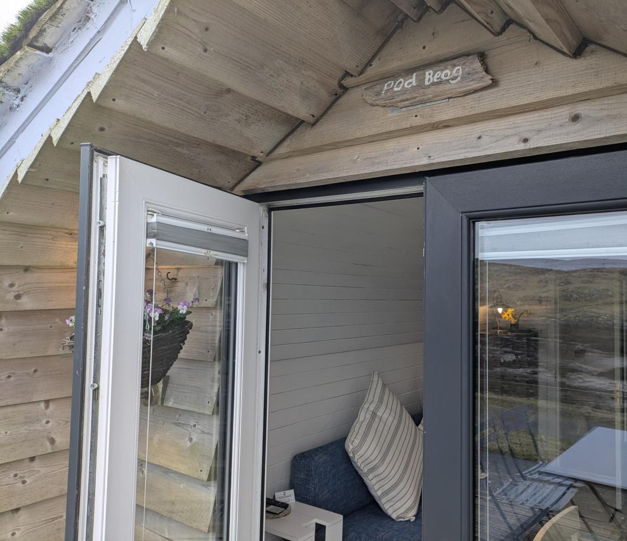 Glamping Pod For 2 Pod Beag Na Haun Eriskay Villa ภายนอก รูปภาพ